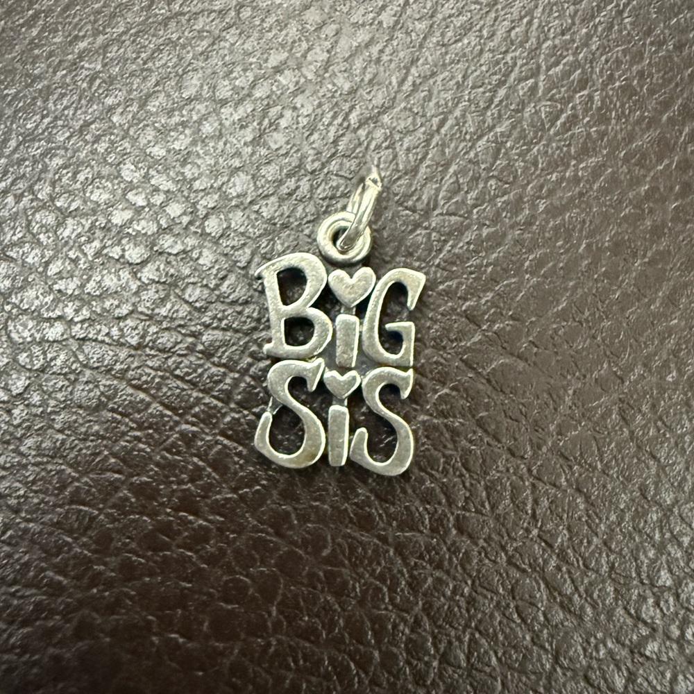 Big Sis Charm